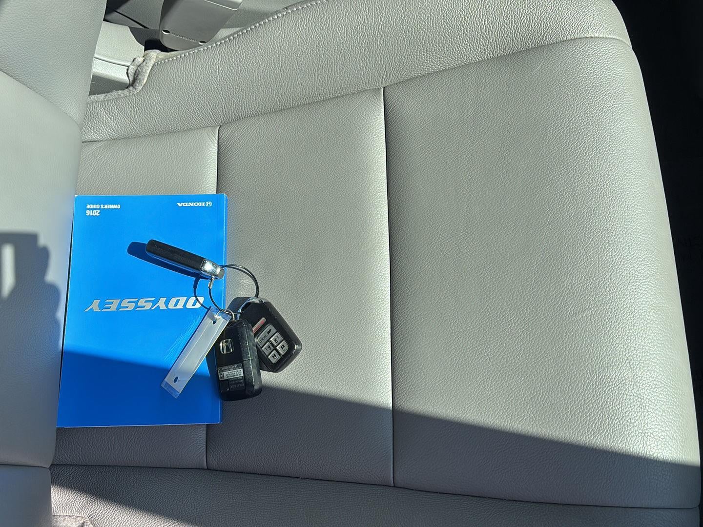 2016 Honda ODYSSEY Base