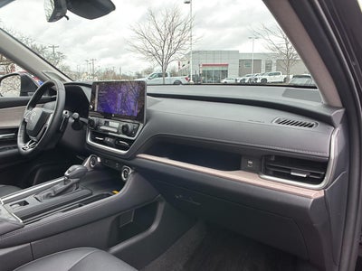 2024 Toyota GRAND HIGHLANDER Base