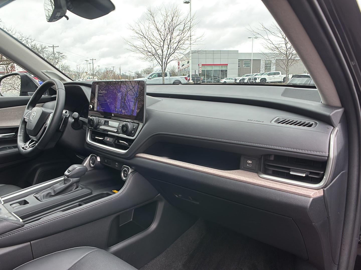 2024 Toyota GRAND HIGHLANDER Base