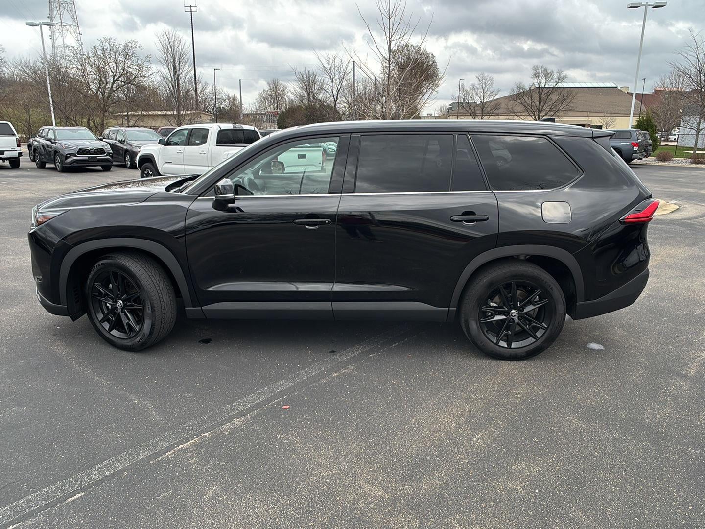 2024 Toyota GRAND HIGHLANDER Base