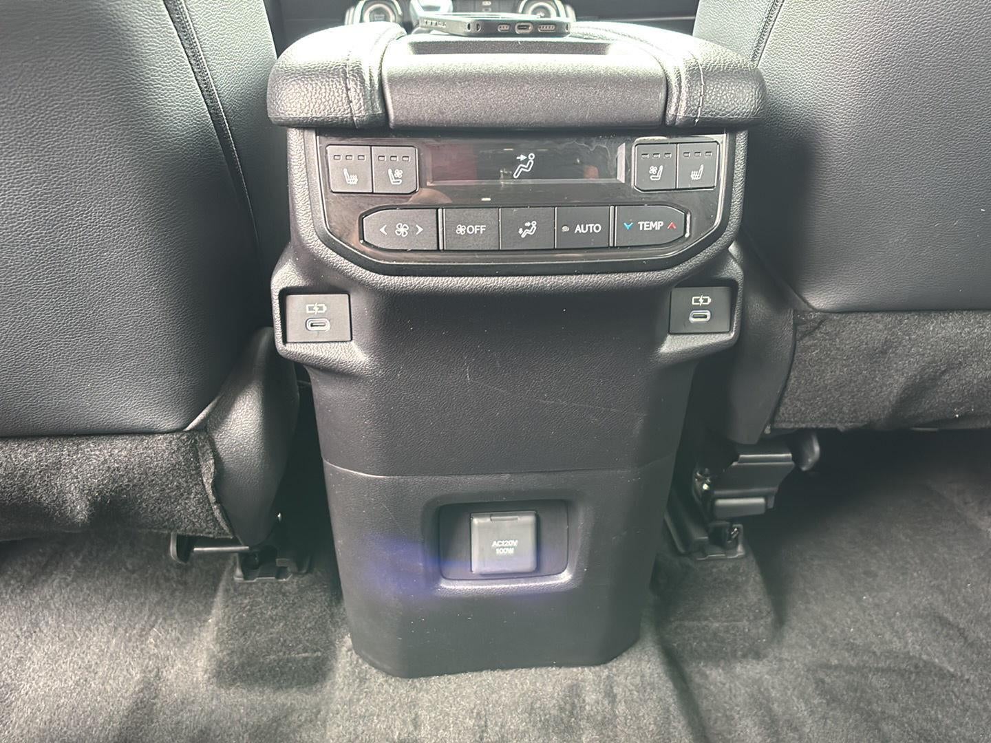 2024 Toyota GRAND HIGHLANDER Base