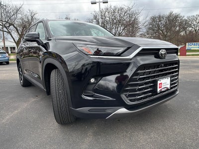 2024 Toyota GRAND HIGHLANDER Base