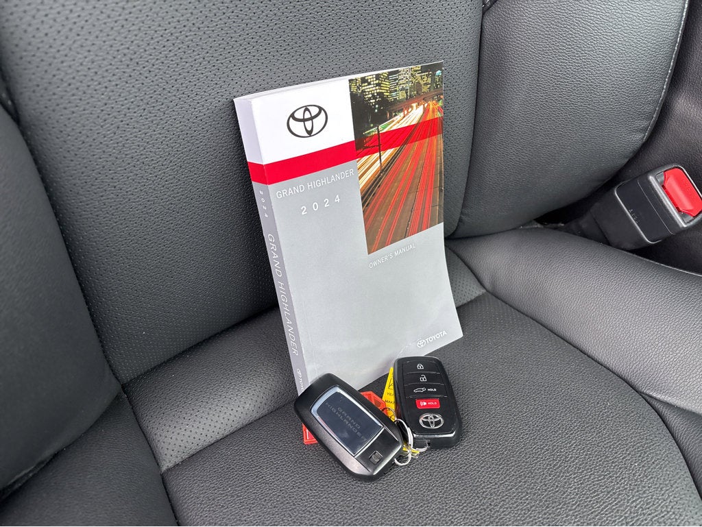 2024 Toyota Grand Highlander XLE