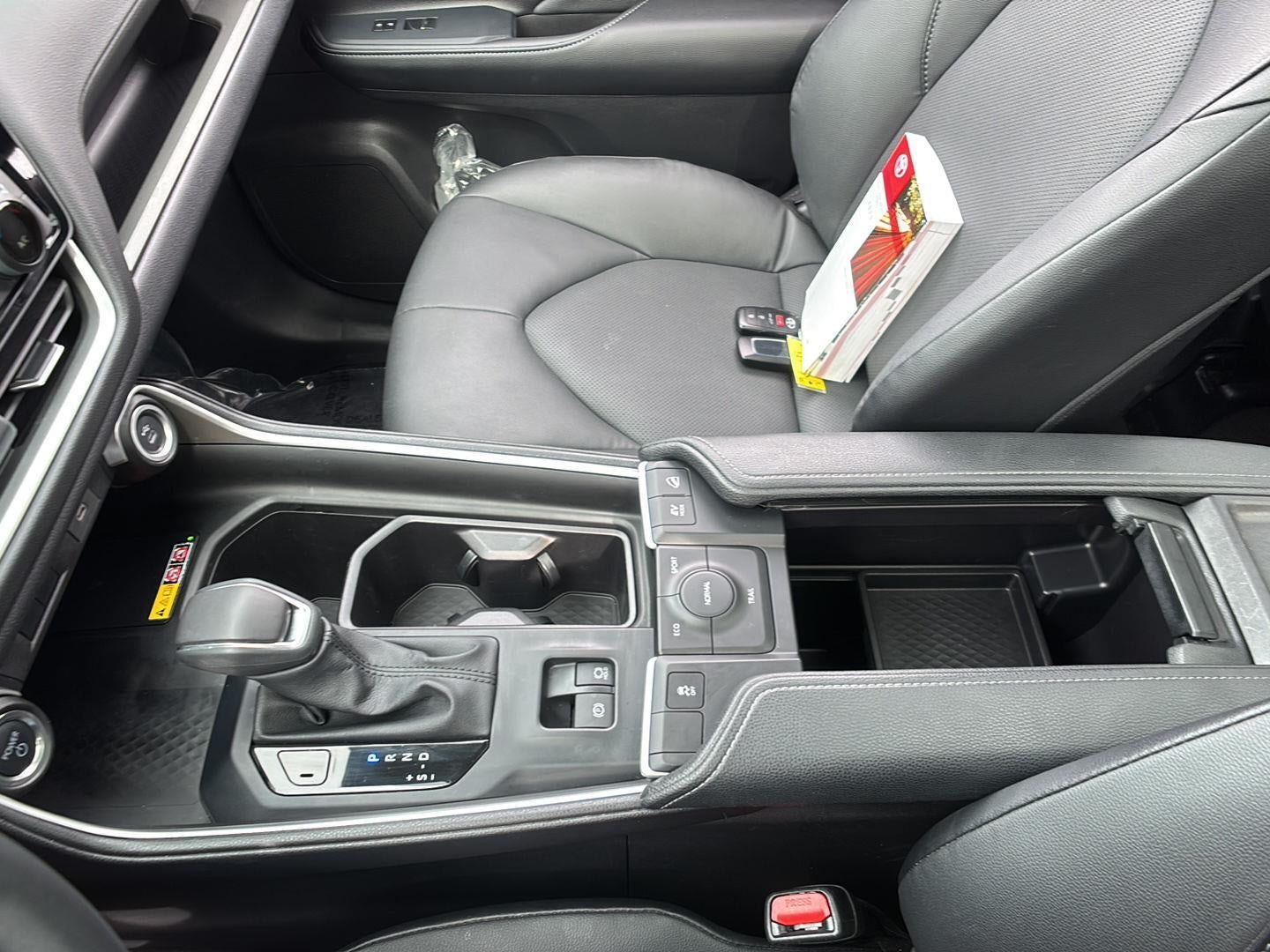 2025 Toyota Grand Highlander Hybrid XLE