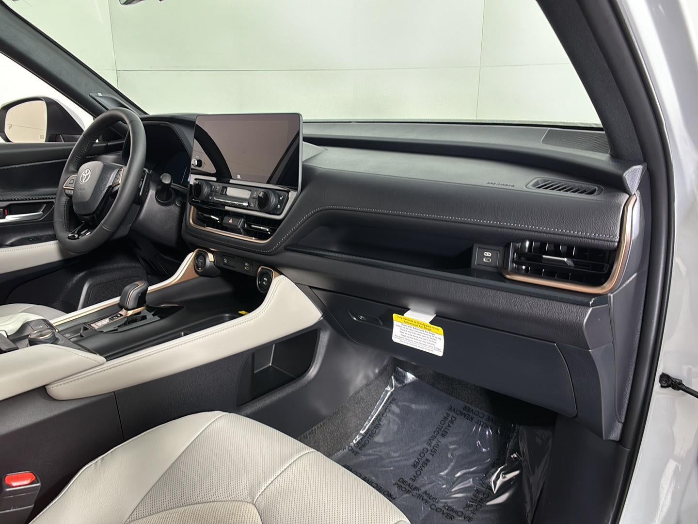 2025 Toyota Grand Highlander Hybrid MAX Platinum