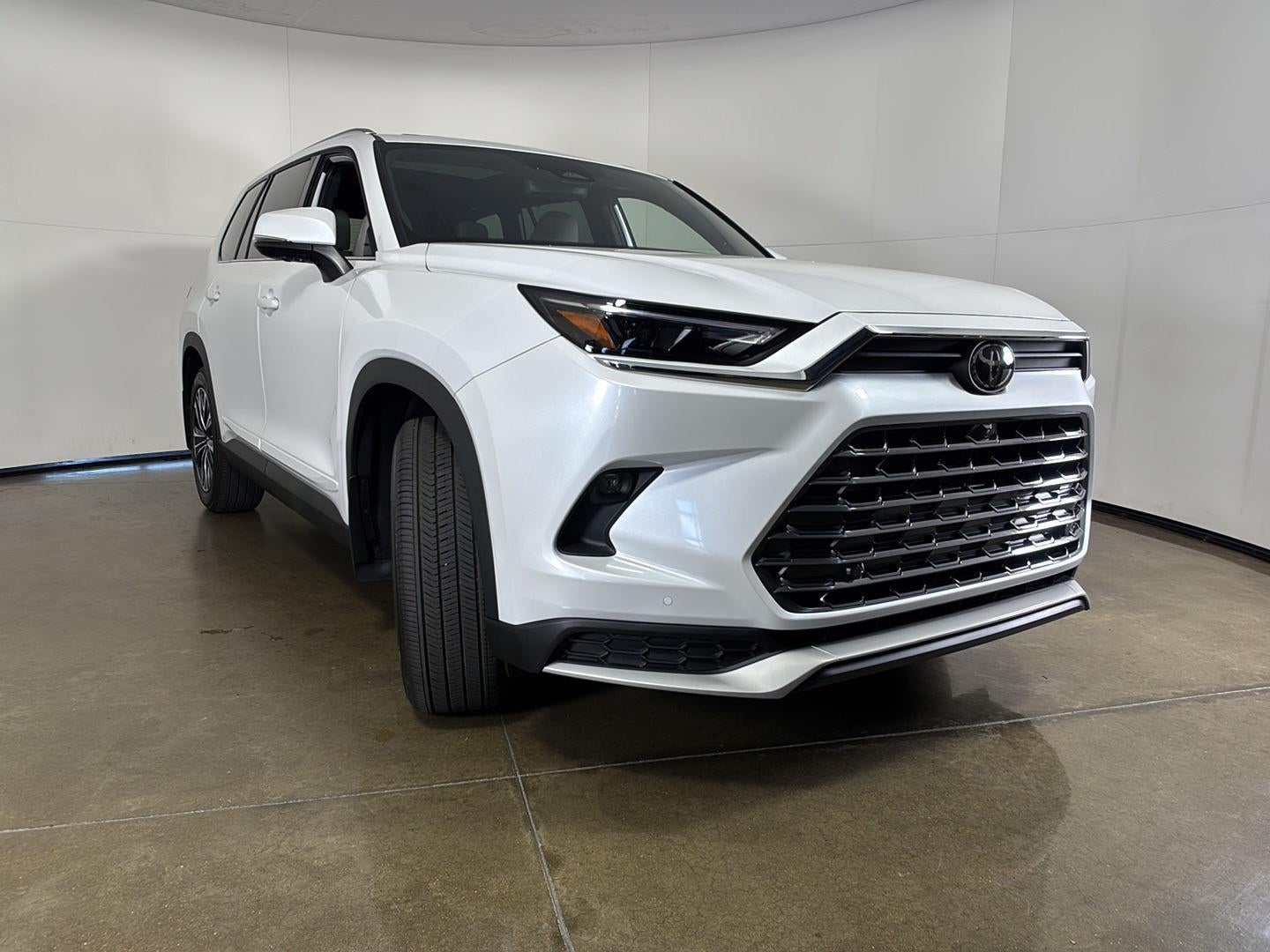 2025 Toyota Grand Highlander Hybrid MAX Platinum
