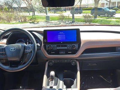 2024 Toyota Grand Highlander Hybrid MAX Platinum