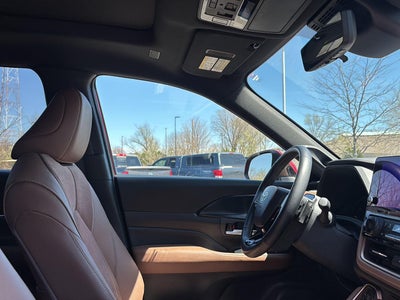 2024 Toyota Grand Highlander Hybrid MAX Platinum