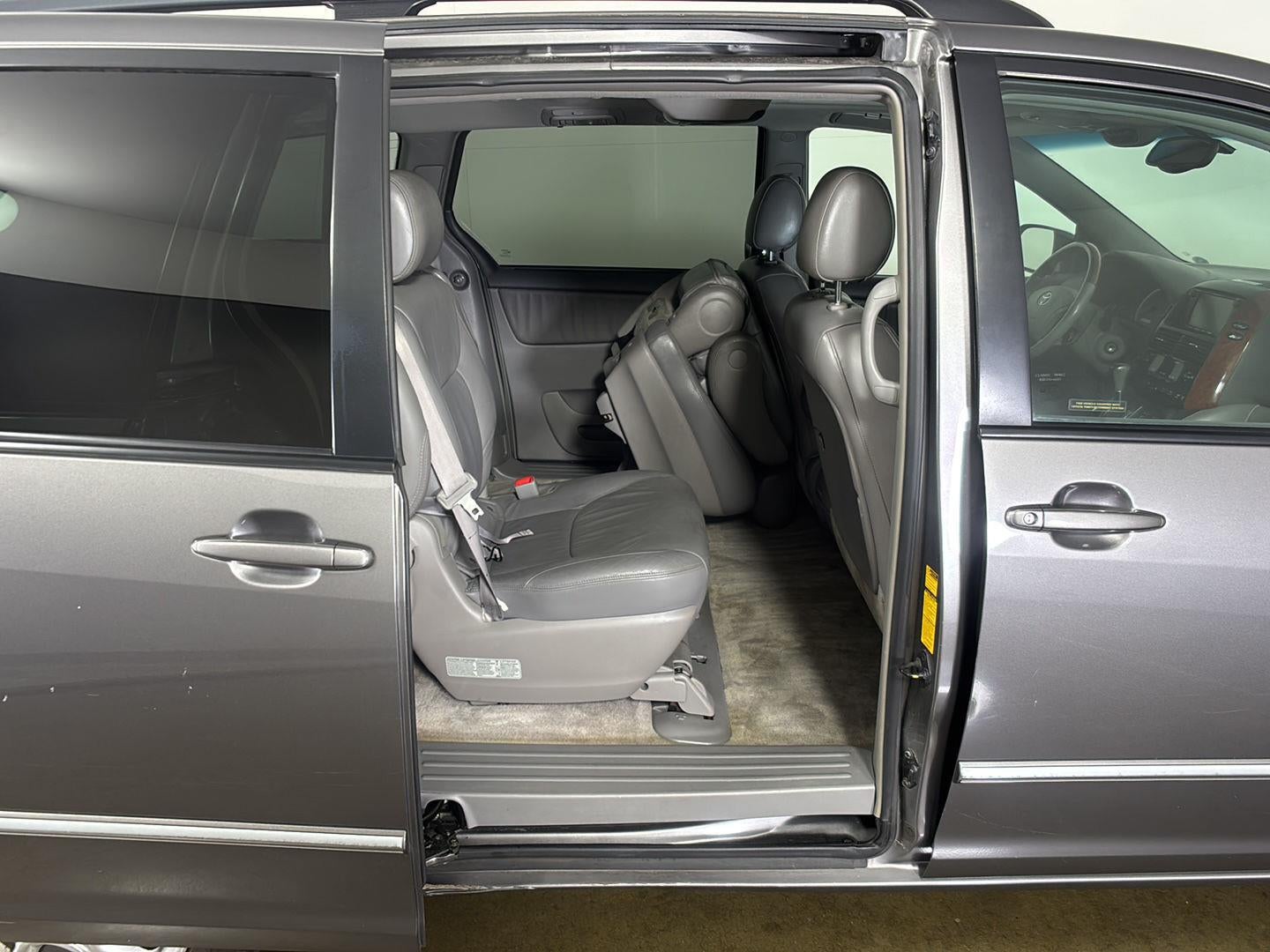 2005 Toyota Sienna XLE Limited
