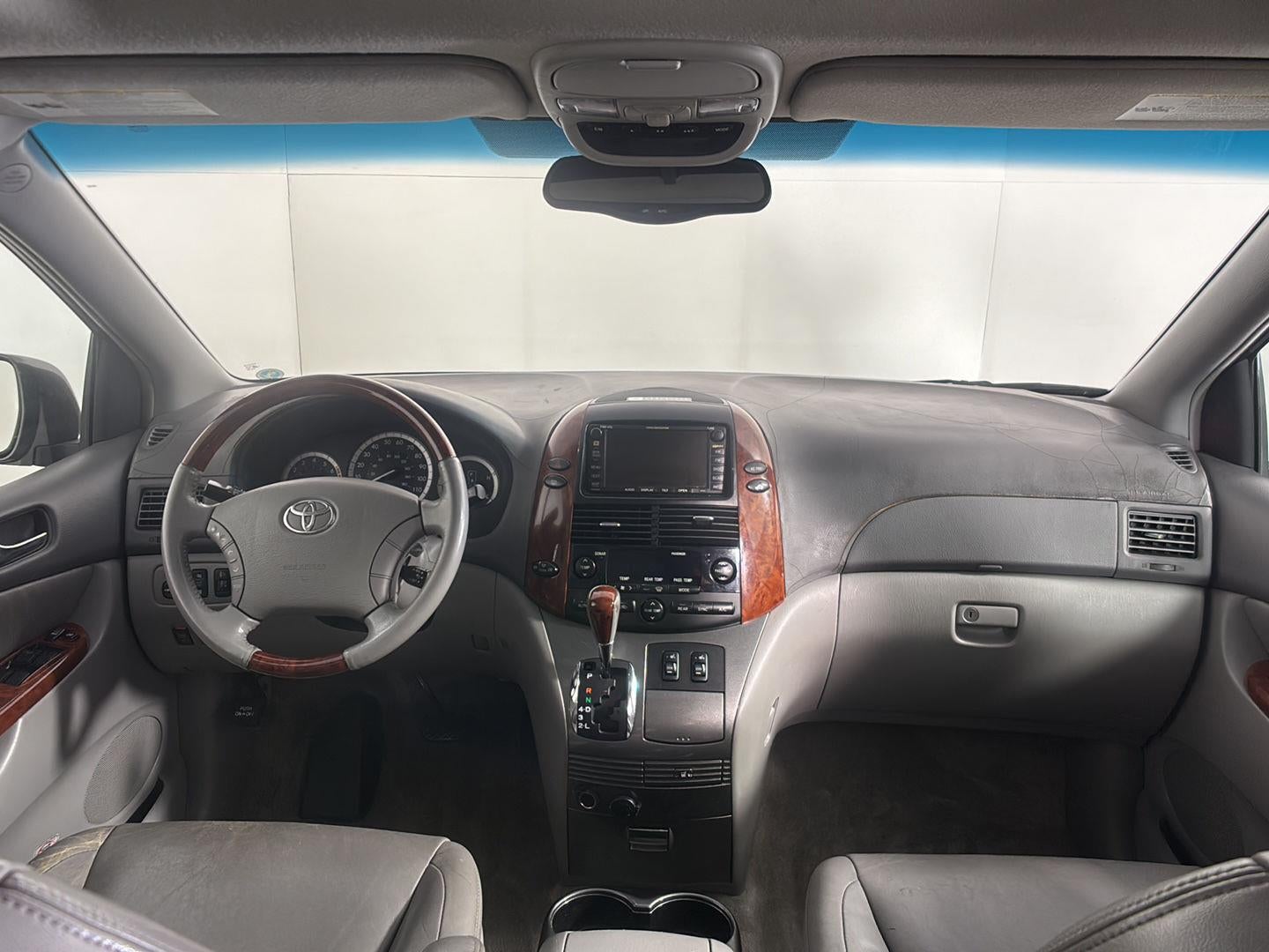 2005 Toyota Sienna XLE Limited