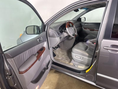 2005 Toyota Sienna XLE Limited