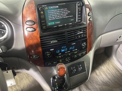 2005 Toyota Sienna XLE Limited