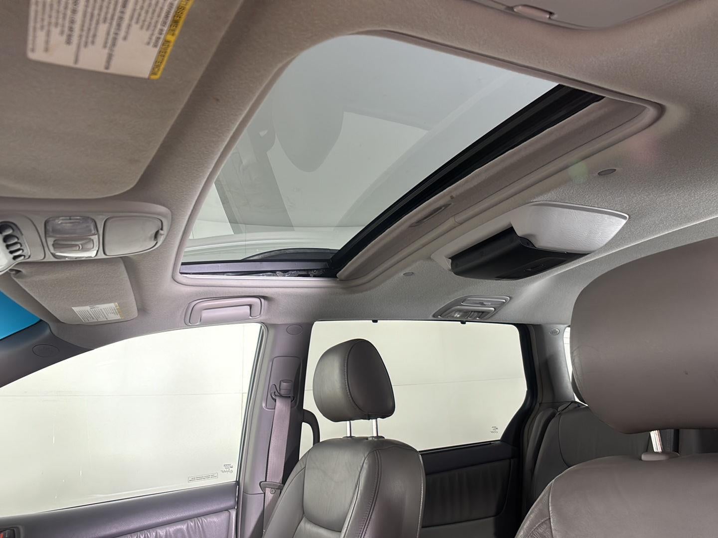2005 Toyota Sienna XLE Limited