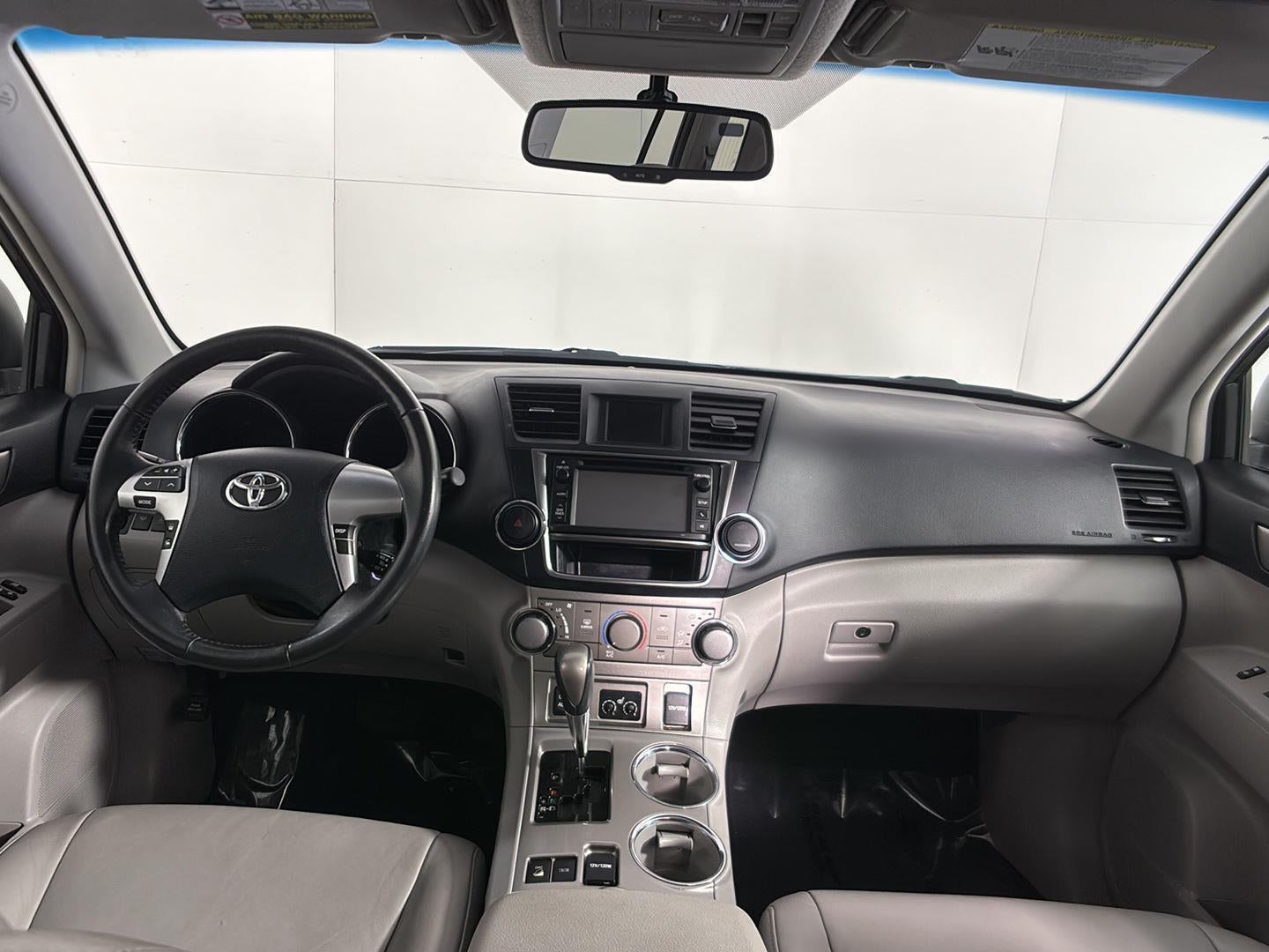 2013 Toyota HIGHLANDER Base