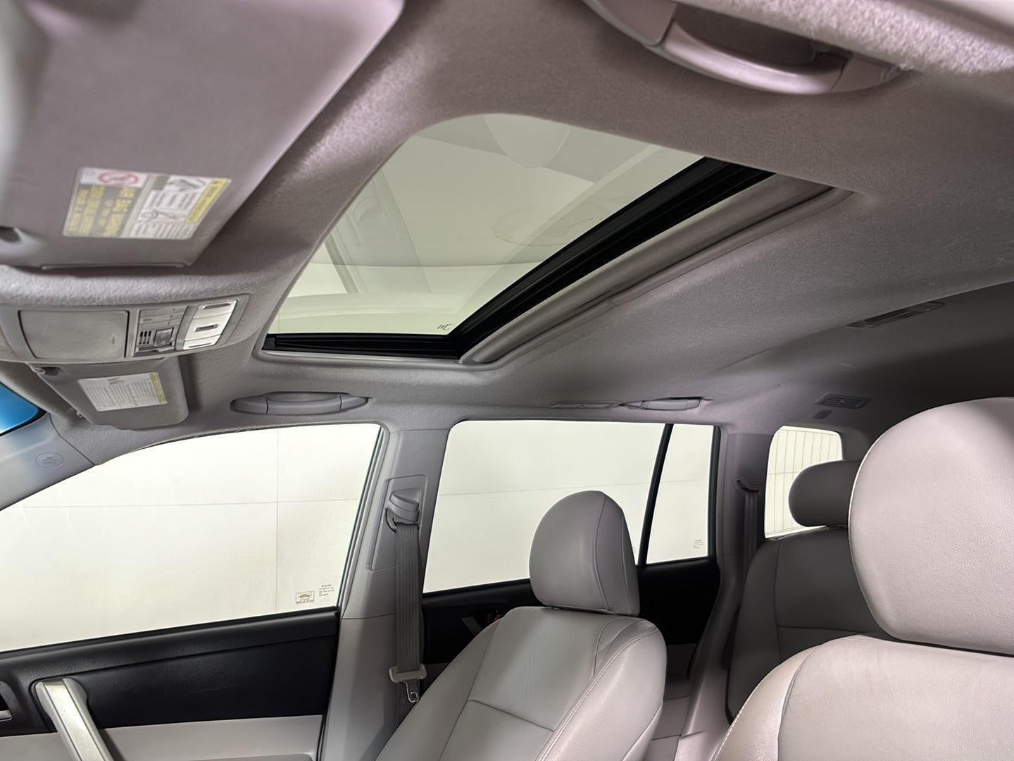 2013 Toyota Highlander SE