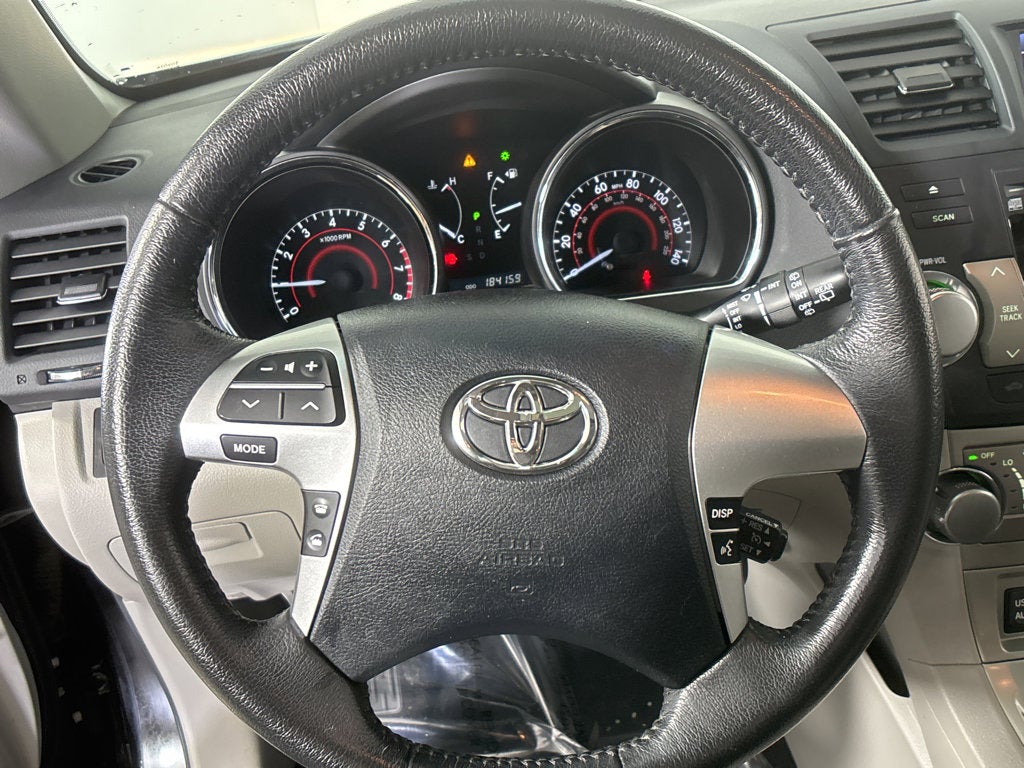 2012 Toyota Highlander SE