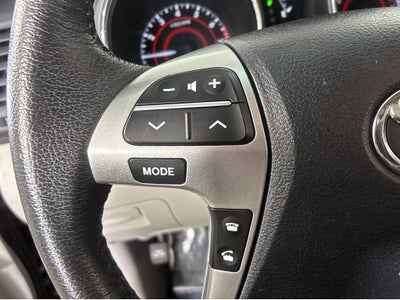 2012 Toyota Highlander SE