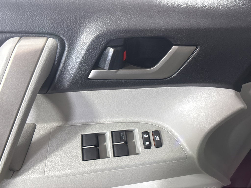 2012 Toyota Highlander SE