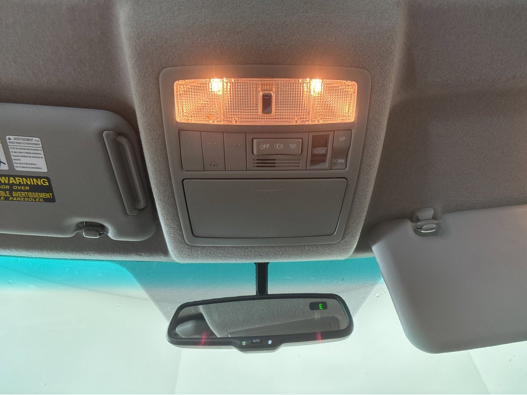 2012 Toyota Highlander SE