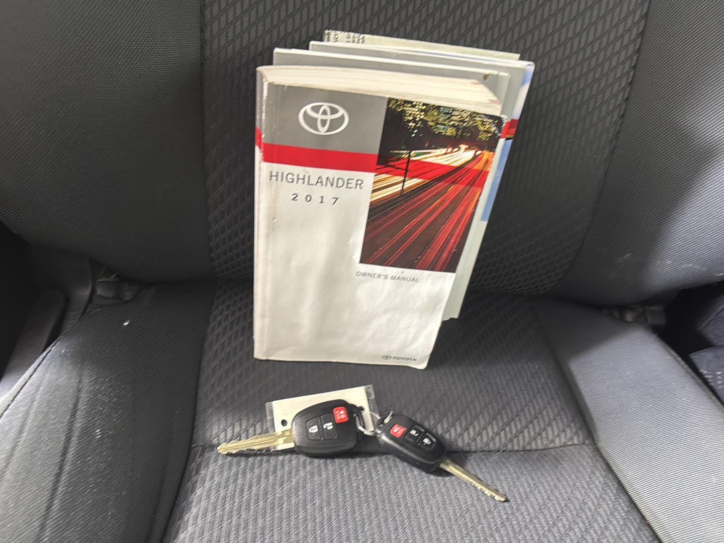 2017 Toyota Highlander LE Plus