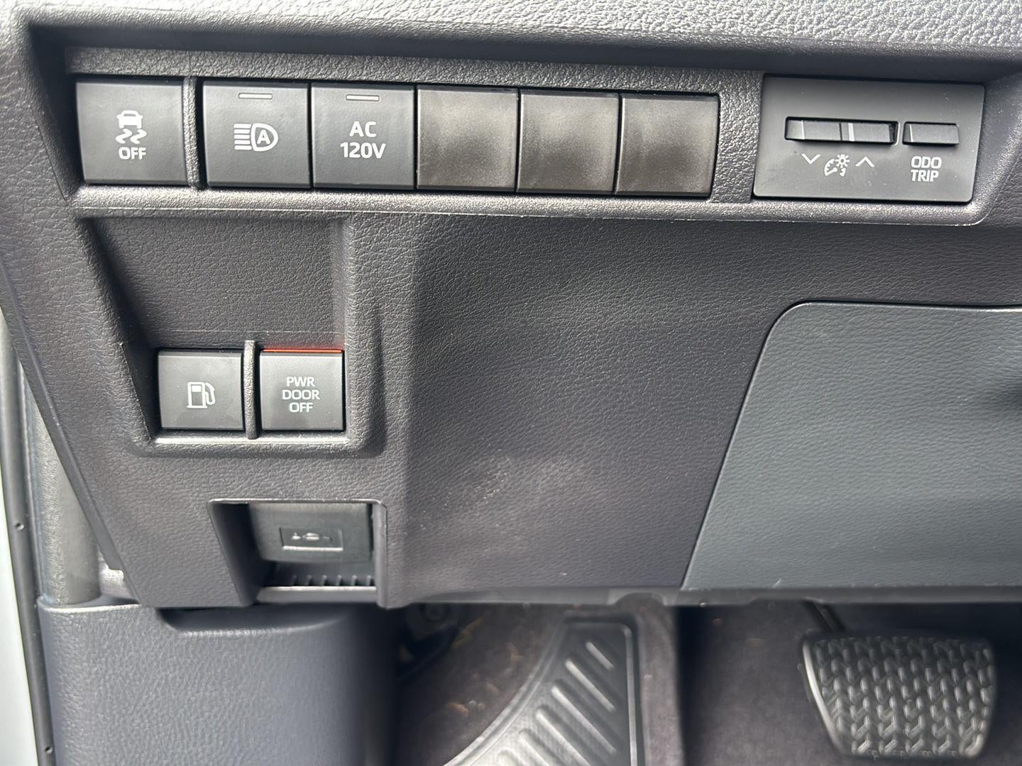 2026 Toyota Sienna Woodland Edition