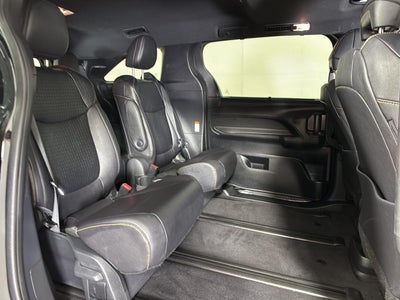 2025 Toyota Sienna Woodland Edition