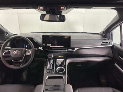 2025 Toyota Sienna Woodland Edition