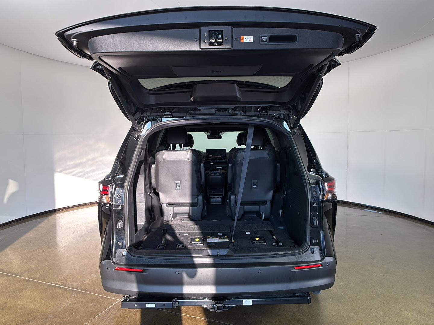 2025 Toyota Sienna Woodland Edition