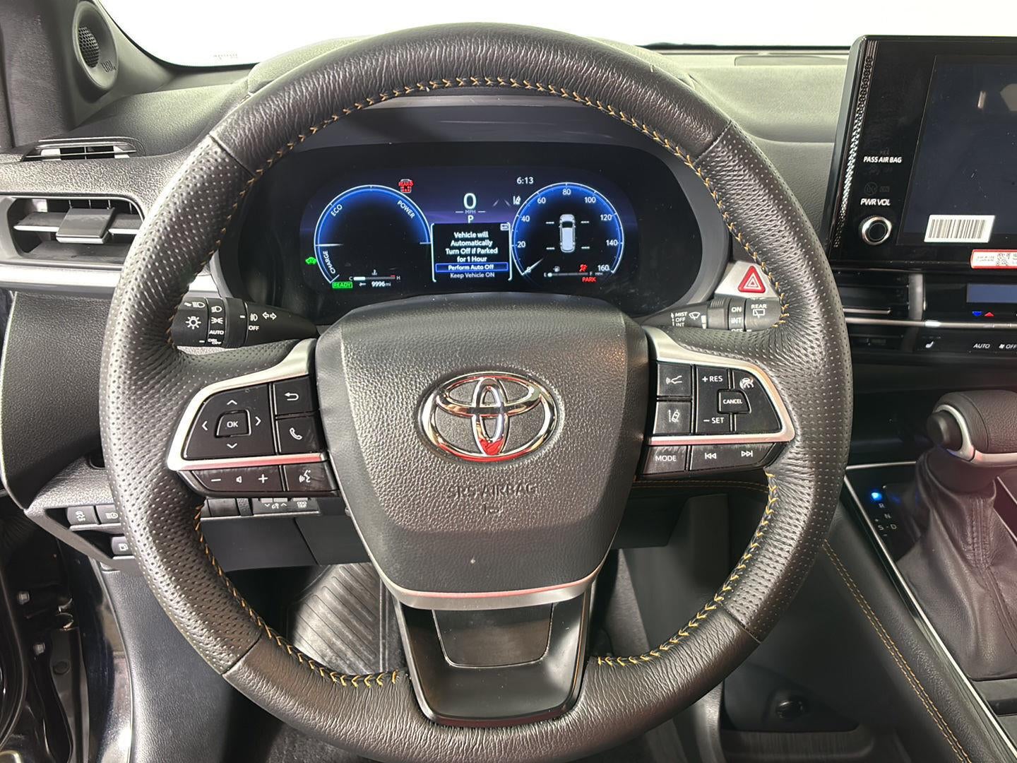 2025 Toyota Sienna Woodland Edition