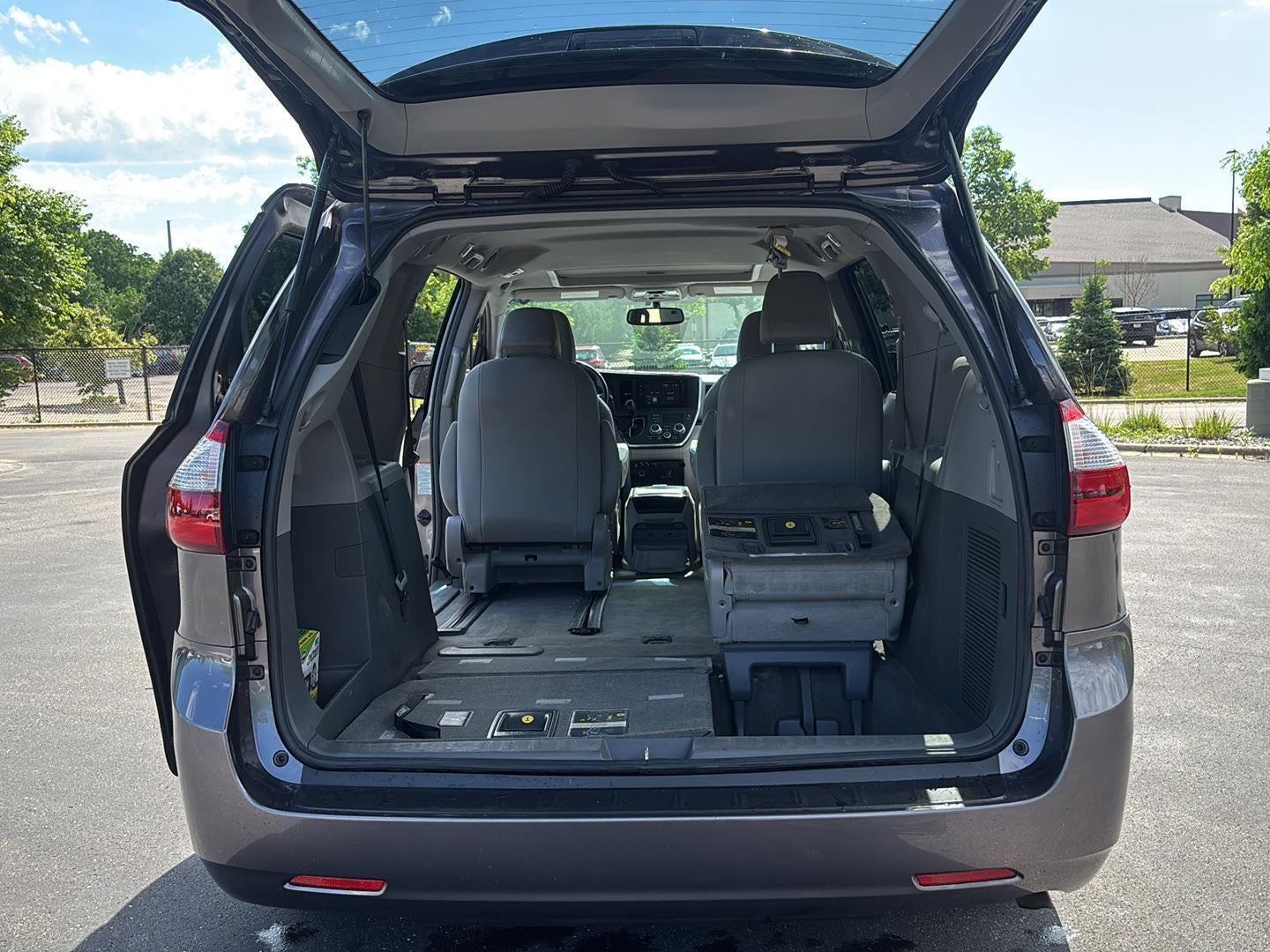 2015 Toyota Sienna XLE 7-Passenger