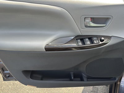 2015 Toyota Sienna XLE 7-Passenger