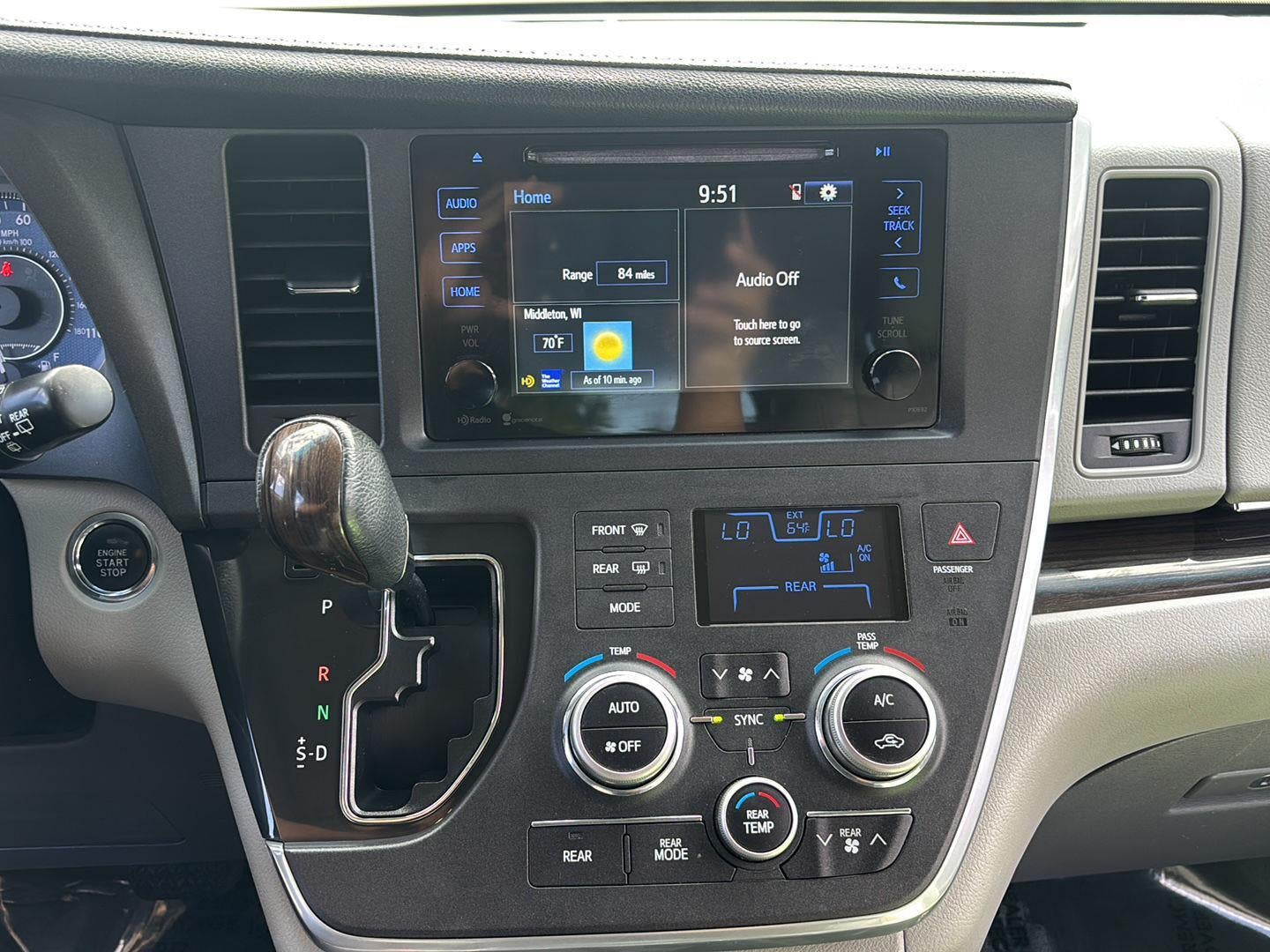 2015 Toyota Sienna XLE 7-Passenger