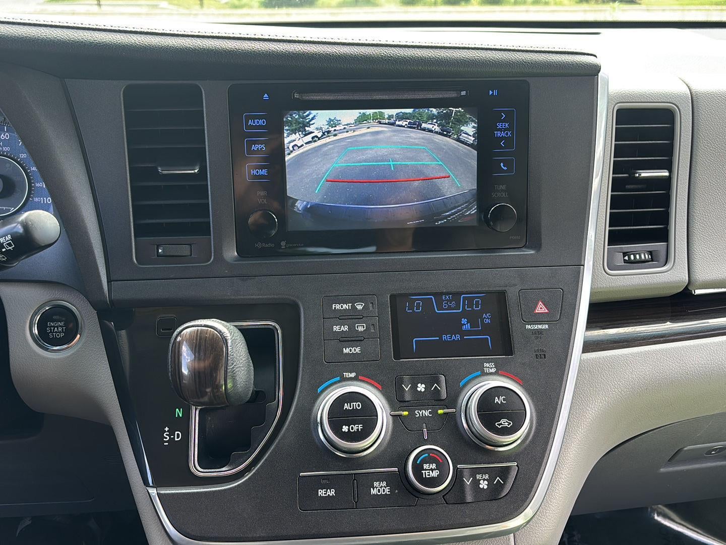 2015 Toyota Sienna XLE 7-Passenger