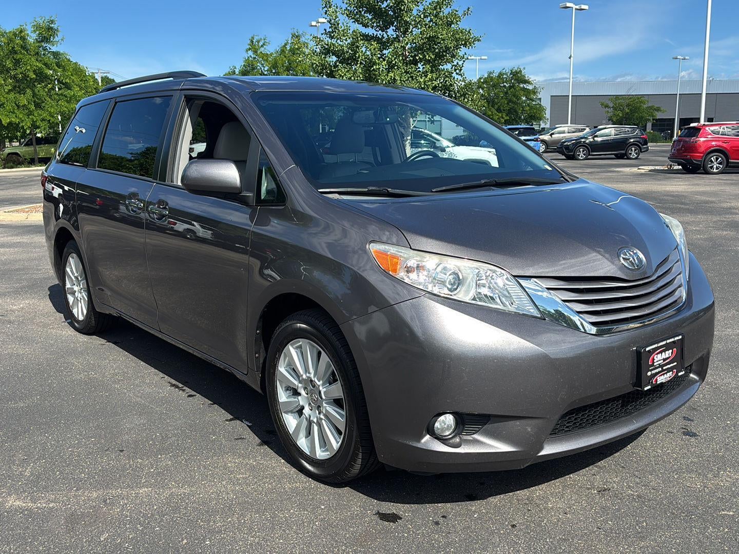 2015 Toyota Sienna XLE 7-Passenger