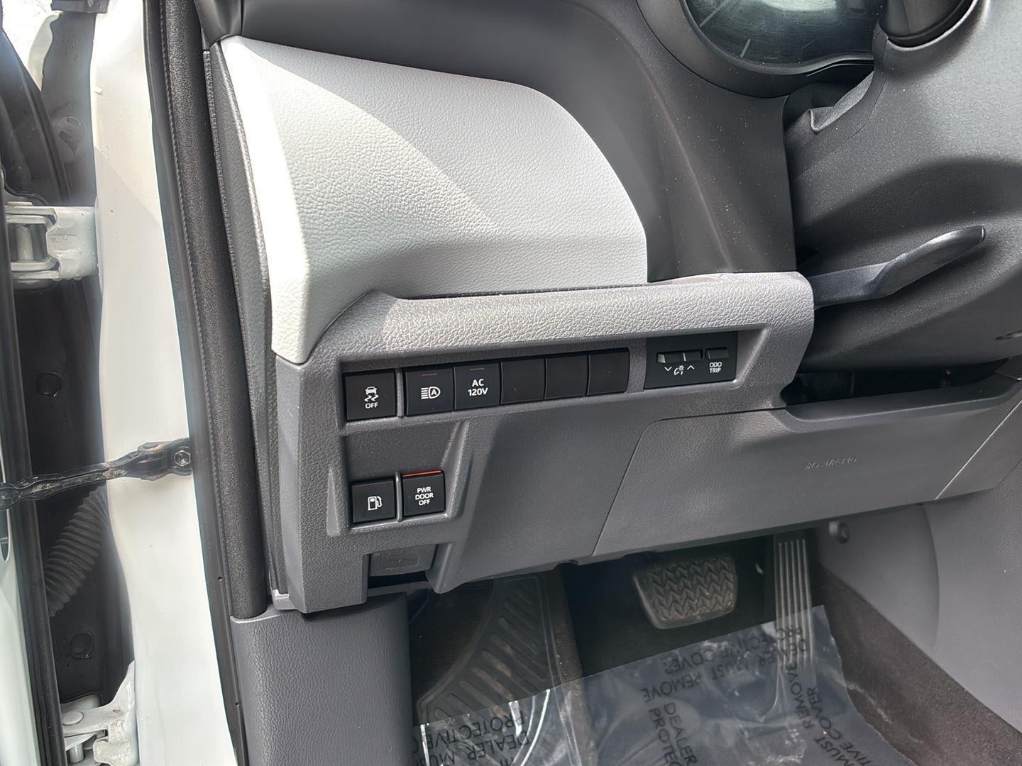 2021 Toyota Sienna XSE