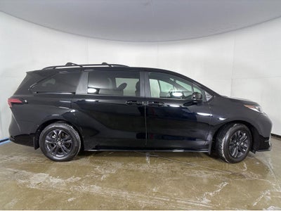 2025 Toyota Sienna XSE