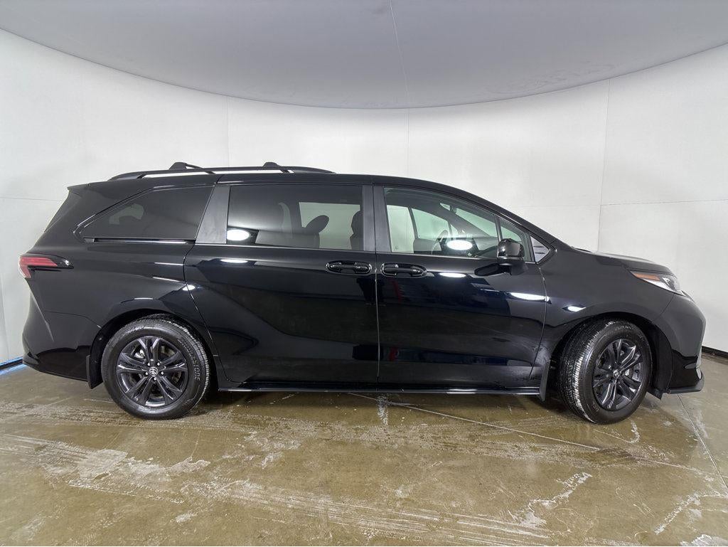 2025 Toyota Sienna XSE