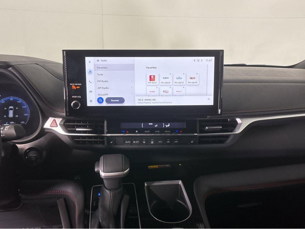 2025 Toyota Sienna XSE