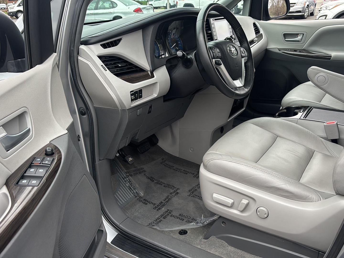 2018 Toyota Sienna XLE 7-Passenger