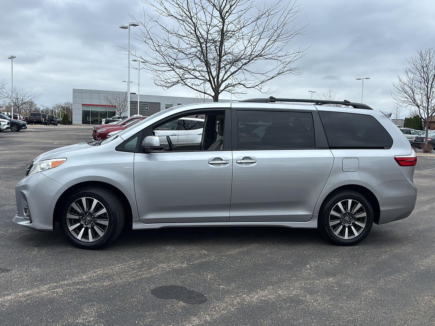 2018 Toyota Sienna XLE 7-Passenger