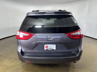 2017 Toyota Sienna XLE