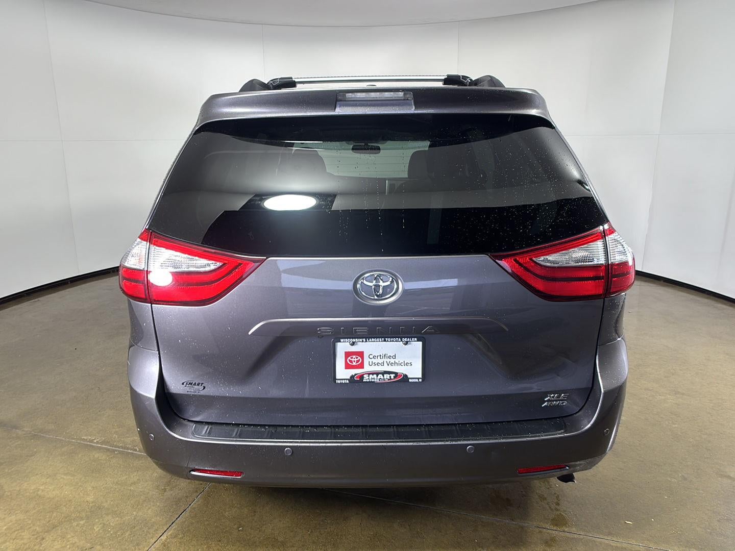 2017 Toyota Sienna XLE