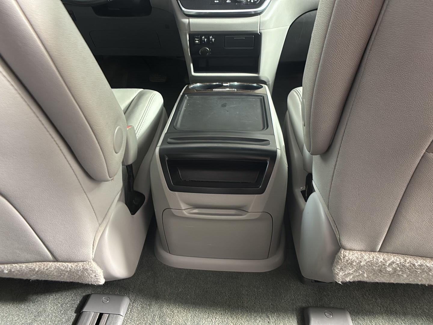 2017 Toyota Sienna XLE
