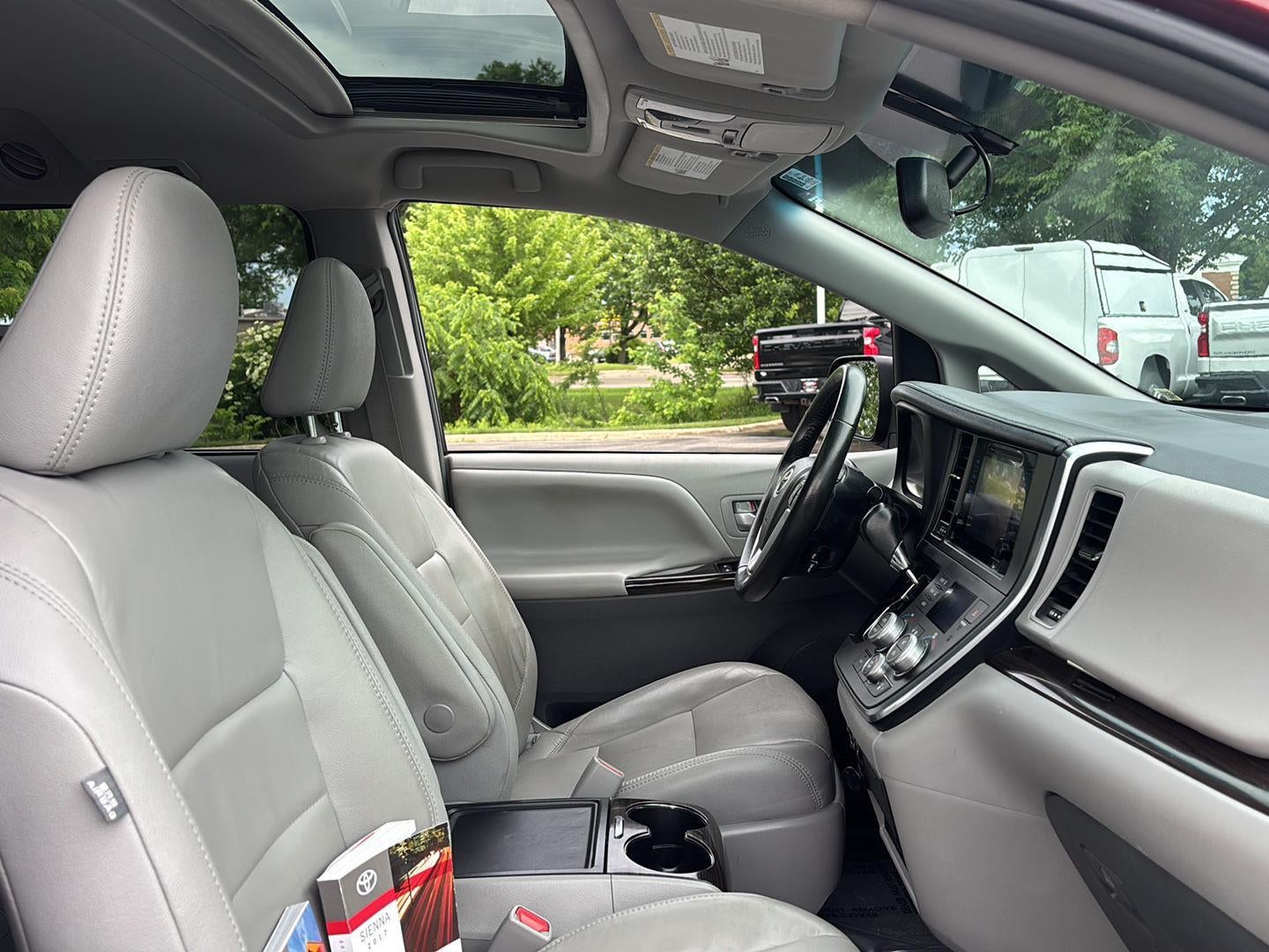 2017 Toyota Sienna XLE 7-Passenger