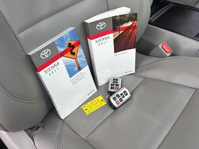 2017 Toyota Sienna XLE 7-Passenger