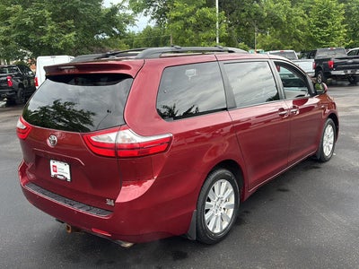 2017 Toyota Sienna XLE 7-Passenger