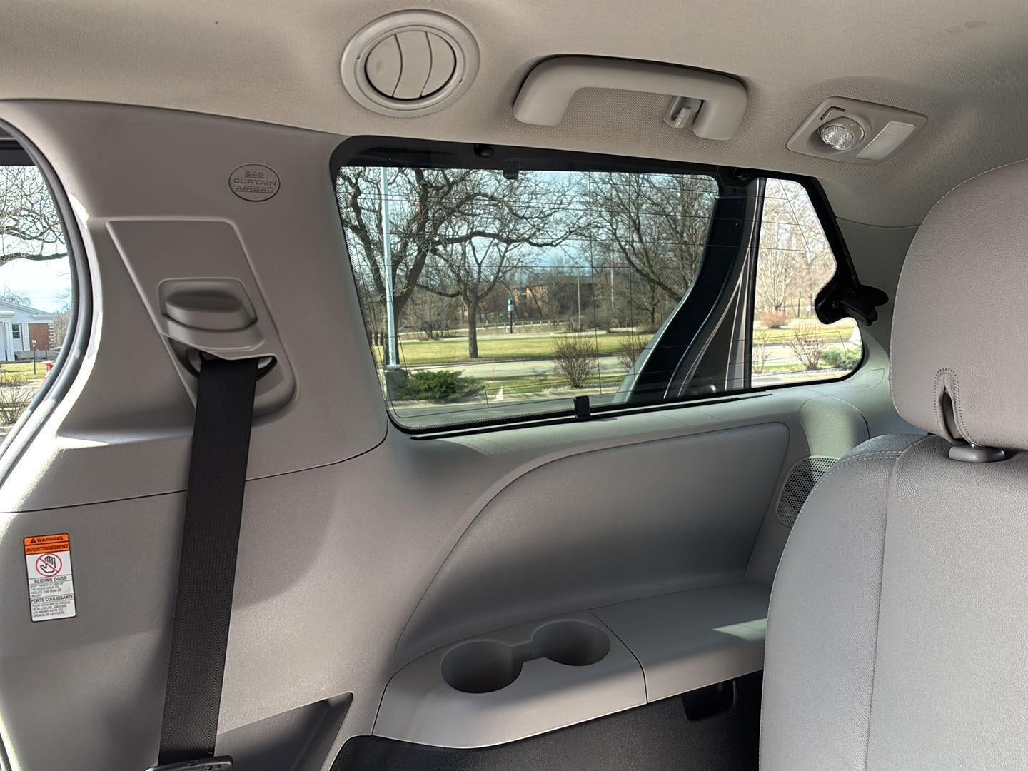 2017 Toyota Sienna Limited Premium 7-Passenger