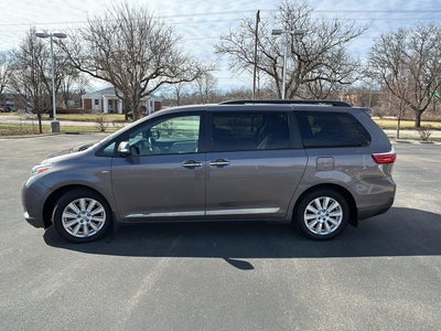 2017 Toyota Sienna Limited Premium 7-Passenger
