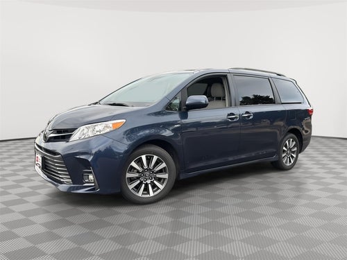 2018 Toyota Sienna XLE Premium 7-Passenger