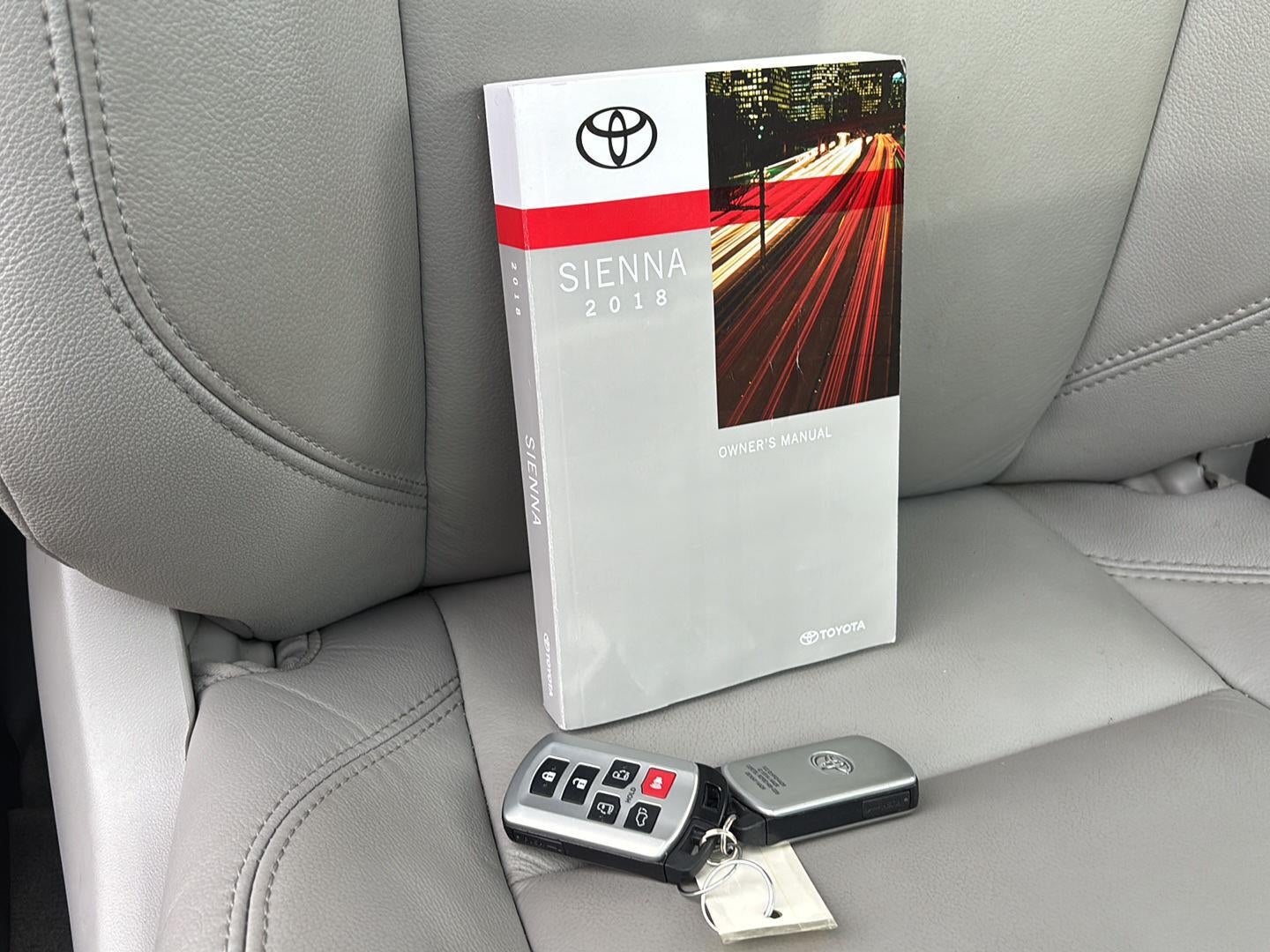 2018 Toyota Sienna XLE Premium 7-Passenger